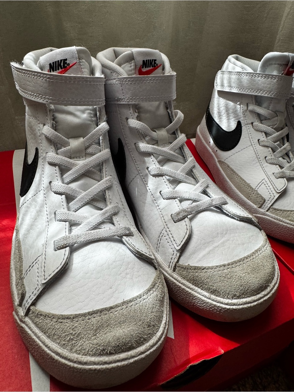 Nike blazers Kids | White High-Top Sneakers with Black Nike Swoosh Sz 3Y/12C